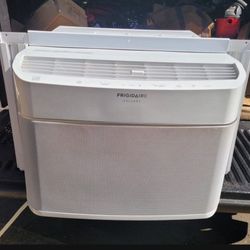 Frigidaire Window Air Conditioner 