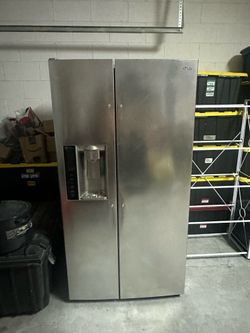LG refrigerator