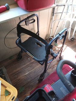 Walker With Seat 