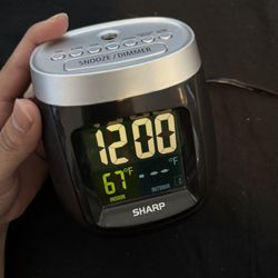 Sharp SPC524 Projection Alarm clock with indoor Temperature