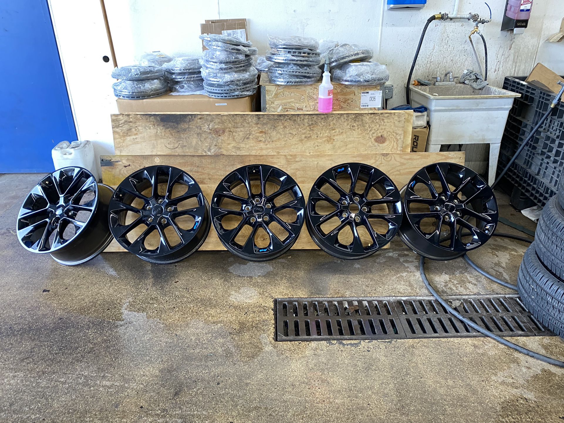 20 Inch Special Edition Rims And Tires For Jeep Wrangler for Sale in  Huntley, IL - OfferUp