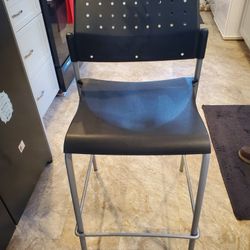 Lot Of 8 Stackable Bar Stools