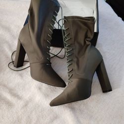 Woman's Boots