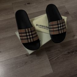 burberry slides