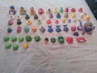 Mixed Lot Of Rubber Ducks And Other Sea Friends.