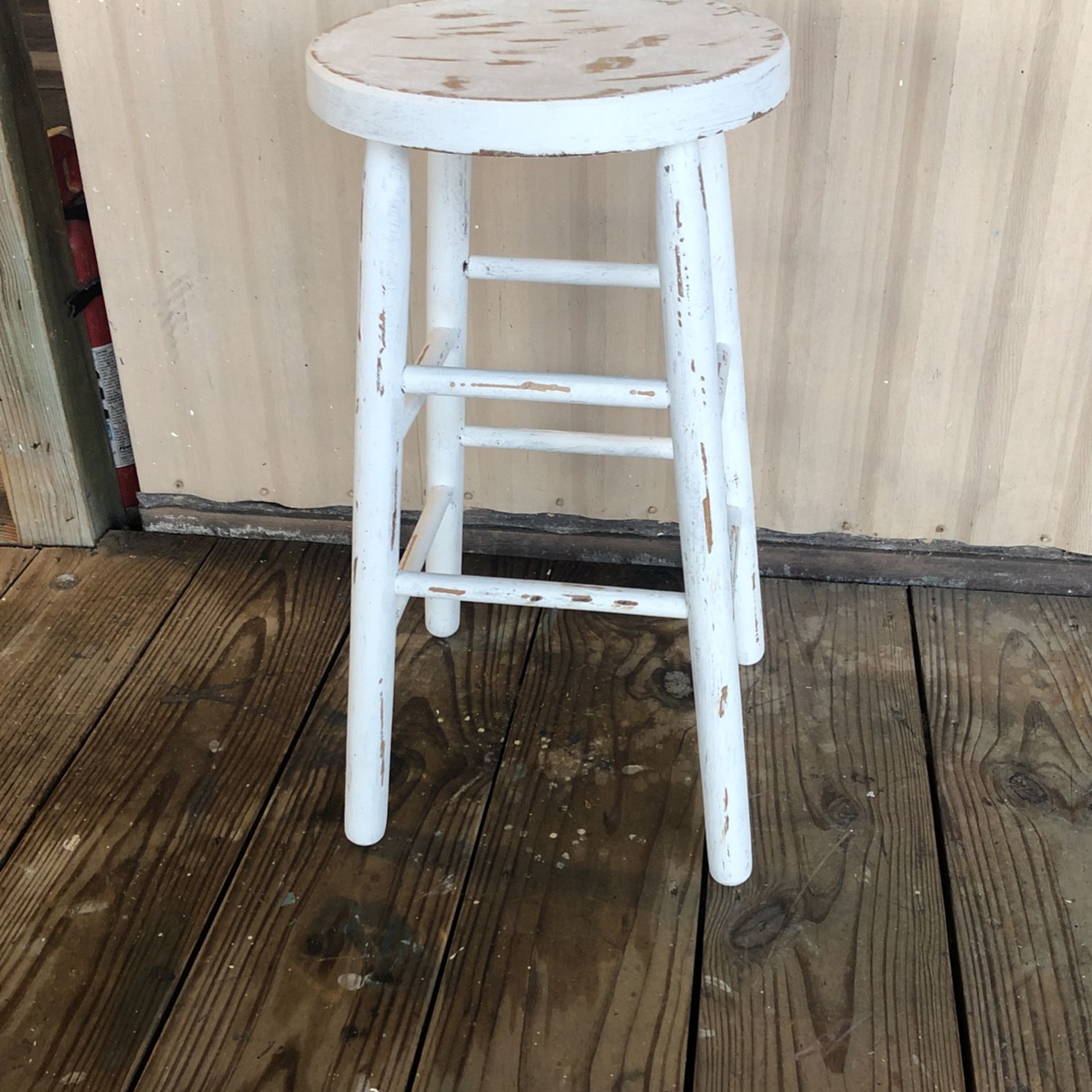 Antique White Supper Stool