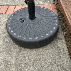 Fillable Umbrella Base Stand Round Sunburst Plastic Patio Umbrella Base Stand, Pole Holder for Outdoor, Lawn w/ 55lbs Weight Capacity, Adjustment Knob