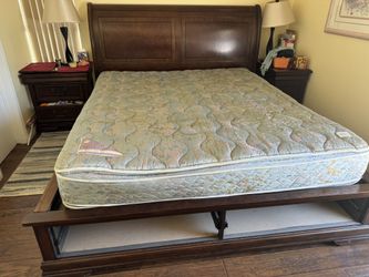 King Size Sleigh Bed In Mahogany Finish With Nightstands And Dresser