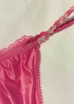 Women’s Lingerie Pink Panties Thong 💝 Victoria’s Secret