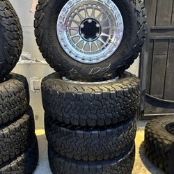 Vendo Set De Rines Nuevos Para Cual Quier Toyota Tacoma Chevy Silverado GMC sierra Con Llantas 315/70/17 Bfgoodich Ko2