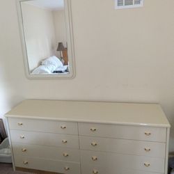 OBO Contemporary White Lacquer Dresser 2 Night Stands and Mirror