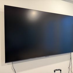 URGENT MOVE OUT SALE – 85” TCL 4K QD-Mini LED Smart TV + FREE Wall Mount! With warranty and box