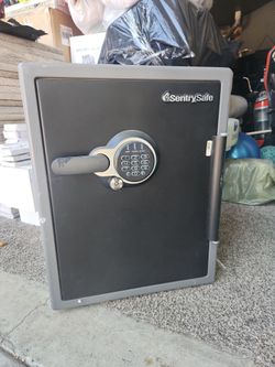 https://offerup.com/redirect/?o=U2VudHJ5LlNhZmU=
