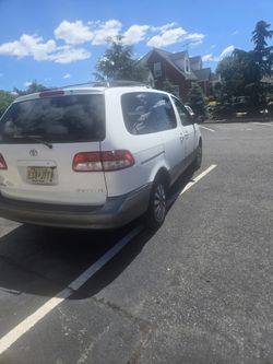 2003 Toyota Sienna