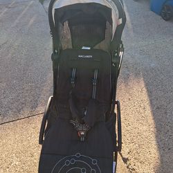 Lightweight & Compact Traveler Stroller/Carriola de Viaje, Ligera y Compacta