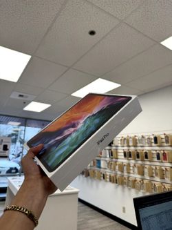 🚀 Creative Beast, Student Favorite – iPad Pro 12.9 4th Gen Drops 50%