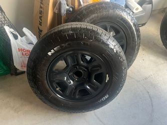 NEXEN ROADIAN HTX2 All Season  Tire in 245/75R17