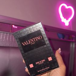 Valentino Born in Roma Intense Brand New✨