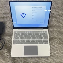 Microsoft Surface Laptop Go 12.4”