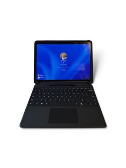 Microsoft Surface Pro 11 (Snapdragon X Plus, 16GB RAM, 512GB) + Keyboard, Pen & Accessories