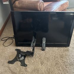 Television and wall mount bracket 
