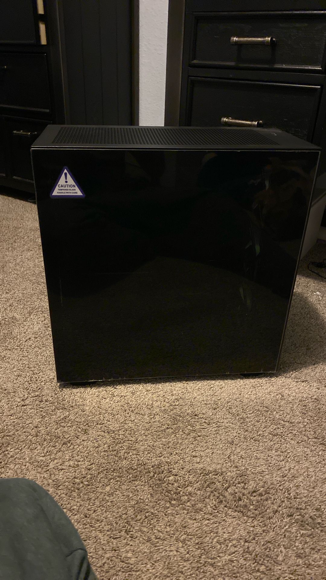 NZXT H7 Flow RGB PC CASE