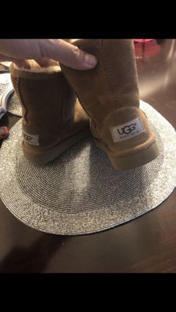 Ugg kids size 8