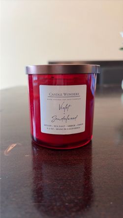 Violet & Sandalwood candle