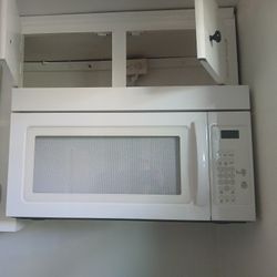 Microwave, White