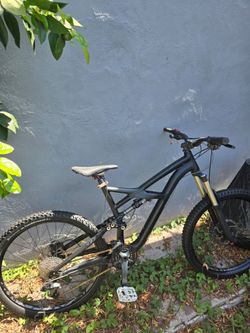 Specialized Suspension Mountain Bike