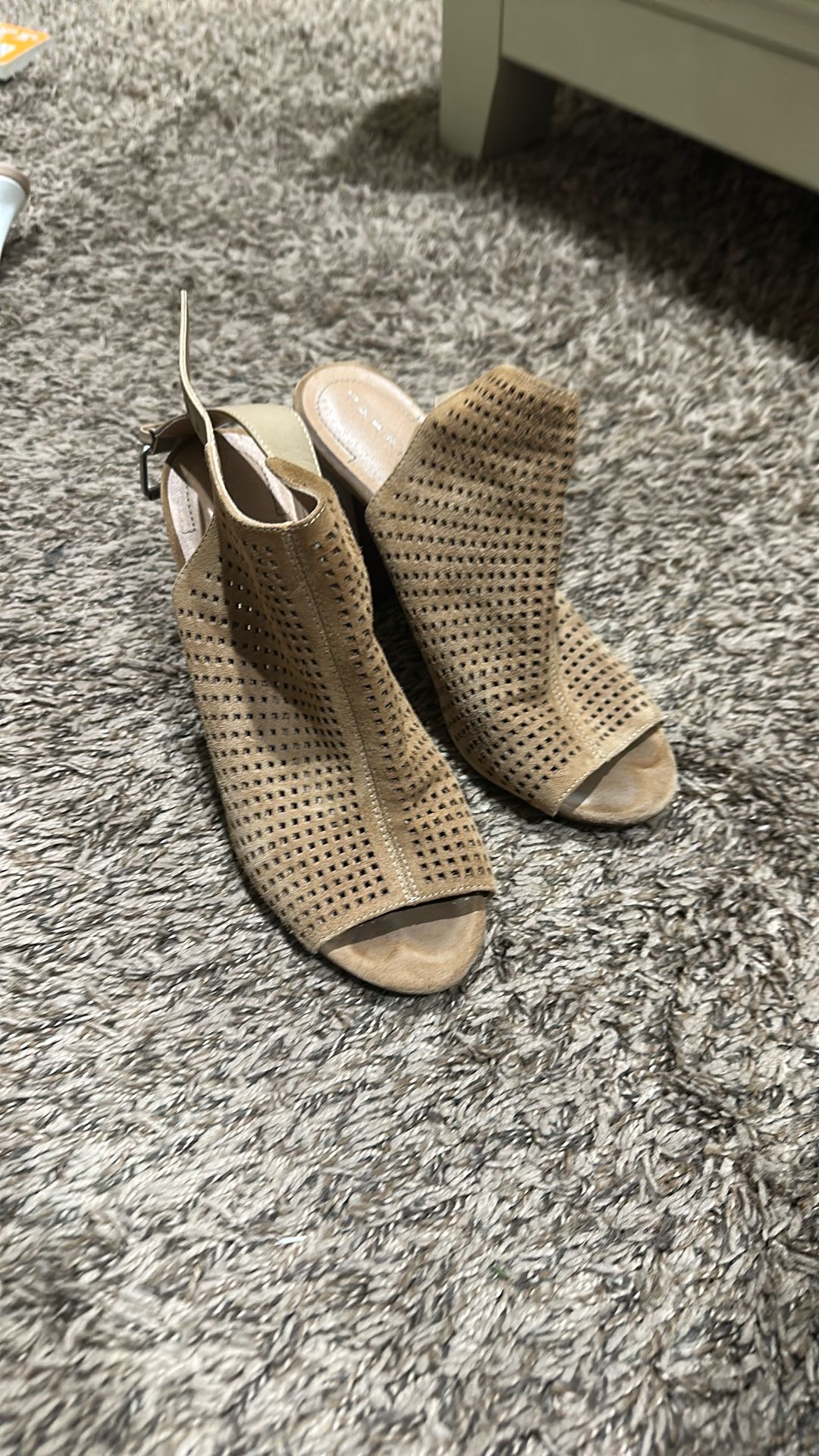 Tahari Heels