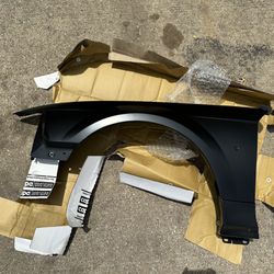 1999, 2000, 2001, 2002, 2003, 2004 Ford Mustang Fender  ( New Car Parts )