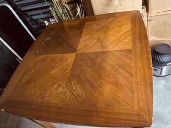 Kitchen Table  READ DETAILS 