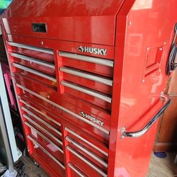 Milwaukee Roll Away Tool Box