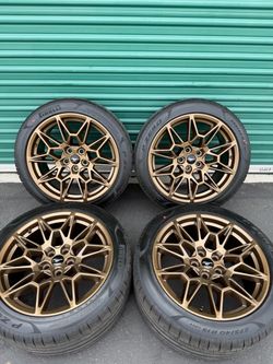 Ford Mustang GT Factory Wheels Tires