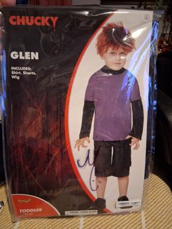 Glen costumes no mask.