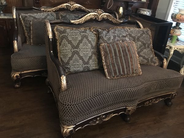Very Nice Victorian Antique Style Sofa Loveseat And Coffee Table Very Nice Victorian Antique Style Sofa Loveseat And Coffee Table Set Those Are In Good Condition Beside Some Small Scratches Paid Over 5k For The