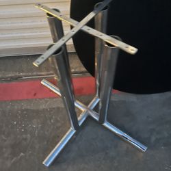 Round Table With 4 Chairs