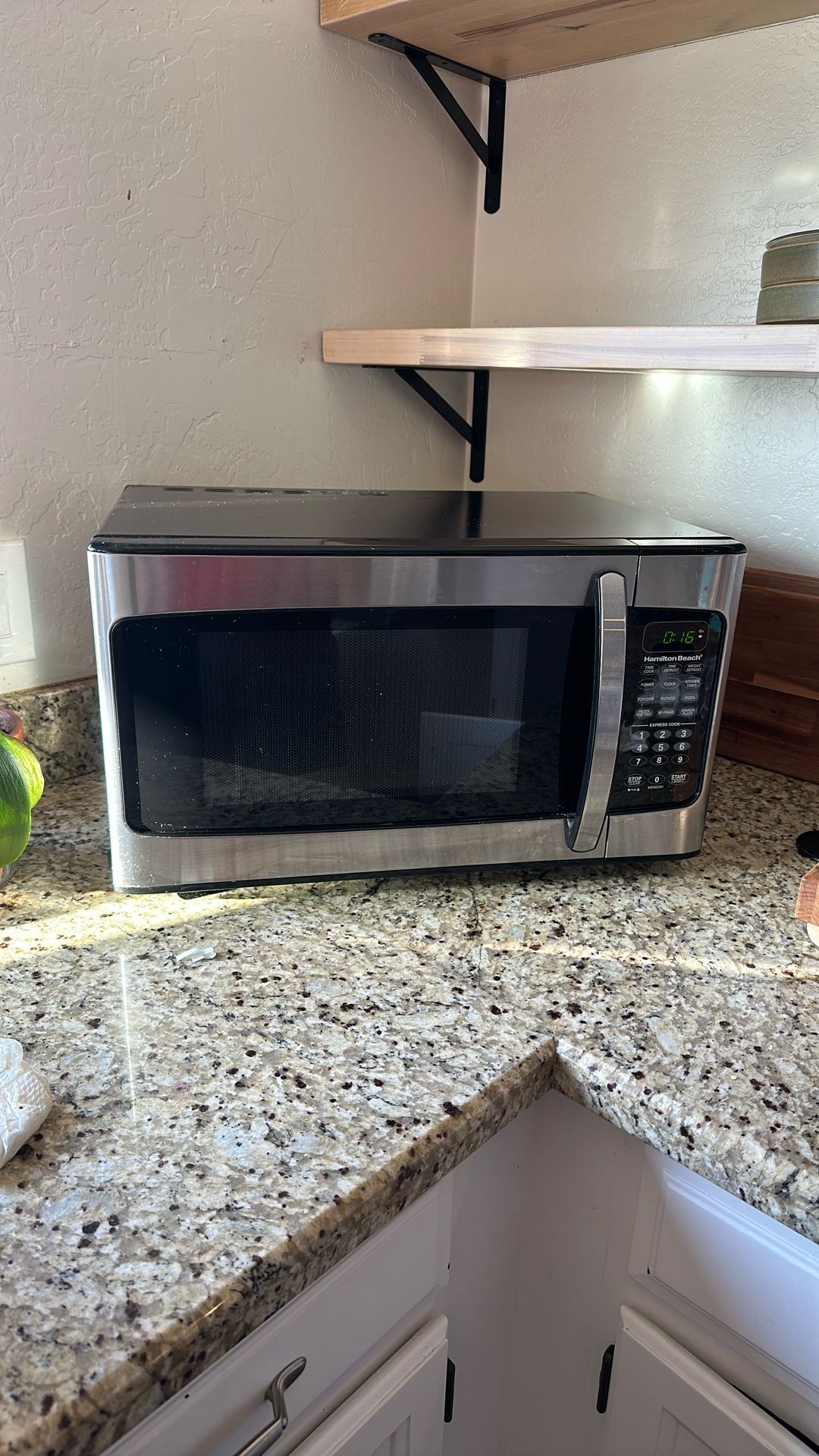 Microwave - Hamilton Beach