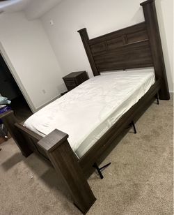 Ashley Furniture Bedset (QUEEN) $600 OBO