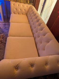 2 White/Cream Tufted 3-Seater Sofas