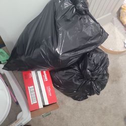 ropa de mujer y hombre talla L 