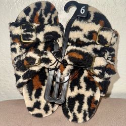 Fuzzy Leopard Print Slides Size 6