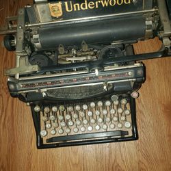 Underwood No.5 Typewriter 