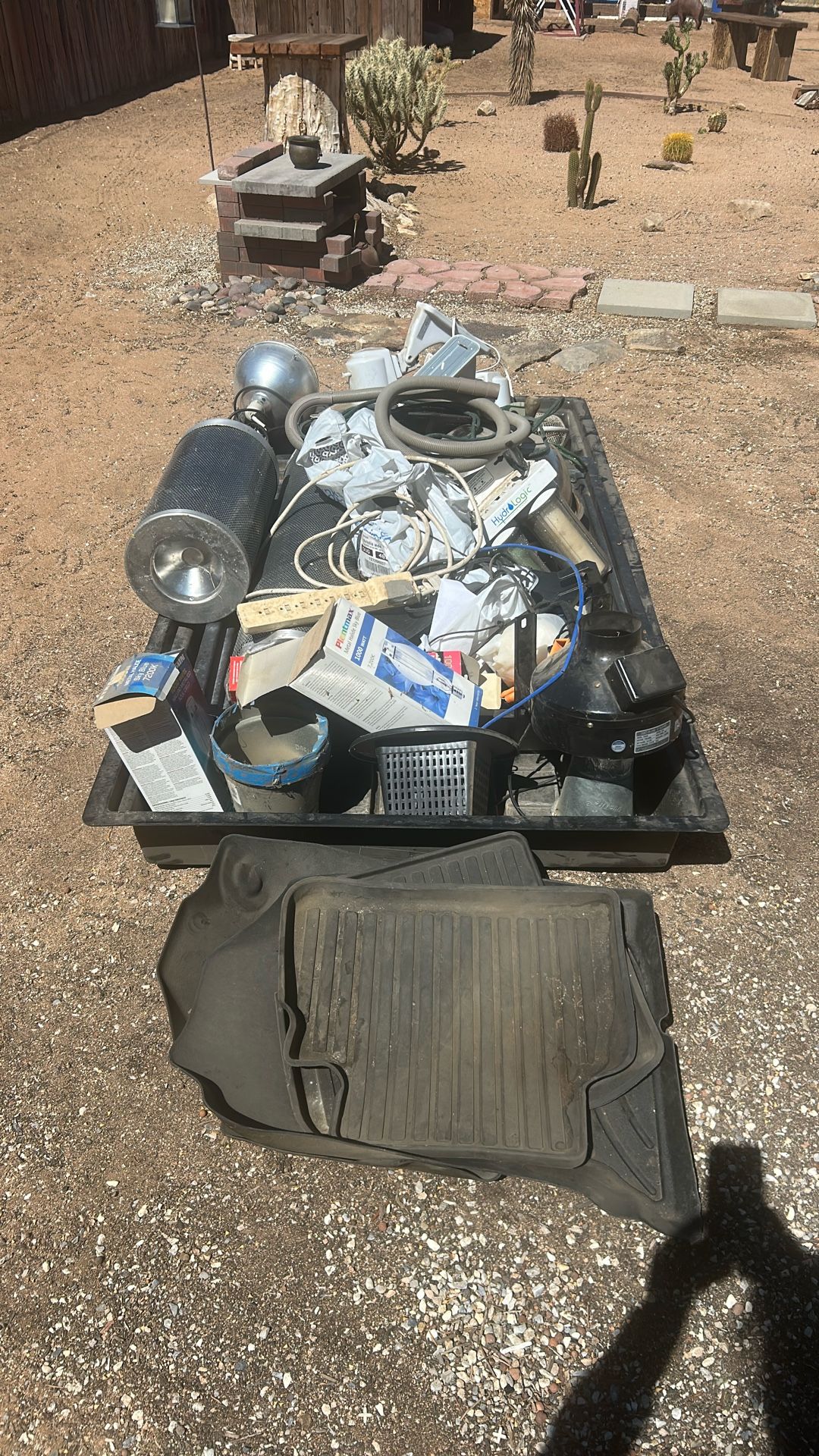 Lots of grow equipment