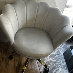 Grey velvet Chair