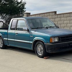 Mazda B2200 B Series Parts 