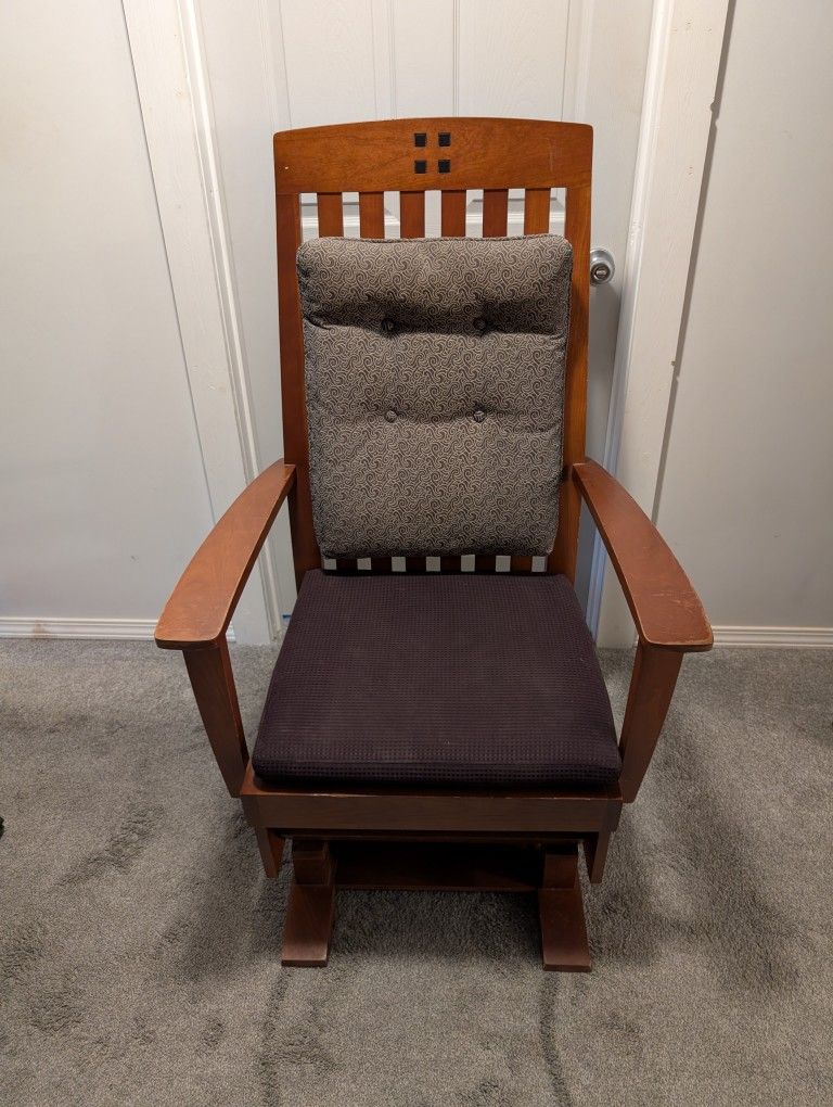 Mission-Style Glider Chair