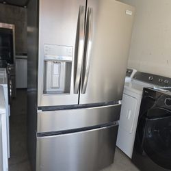 Frigidaire French Door Refrigerator 