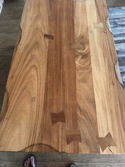 Solid wood coffee table with 6 drawers